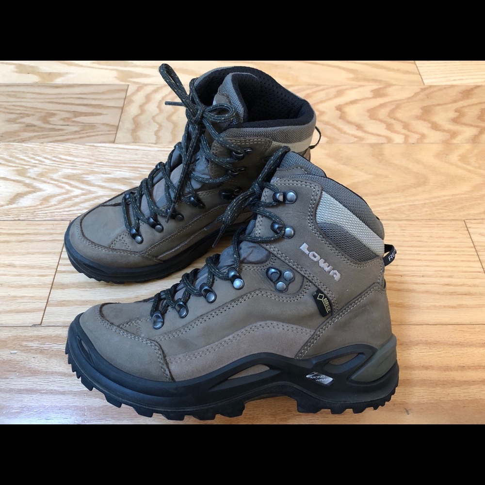 Lowa Renegade GTX Mid Hiking Boots Shoes 7